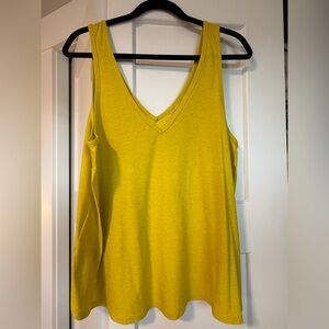 Beyond Yoga Yellow V-Neck Women's Top